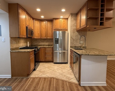 4937 Americana Drive - Photo Thumbnail 5