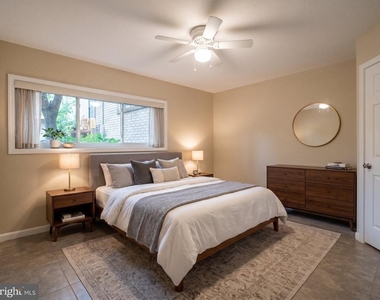 4937 Americana Drive - Photo Thumbnail 1