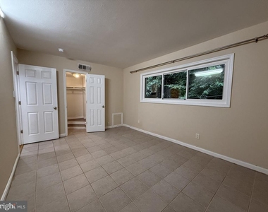 4937 Americana Drive - Photo Thumbnail 11