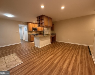4937 Americana Drive - Photo Thumbnail 3
