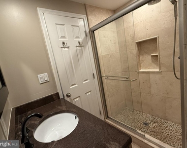 4937 Americana Drive - Photo Thumbnail 16