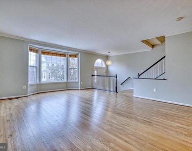 5742 Governors Pond Circle - Photo Thumbnail 10
