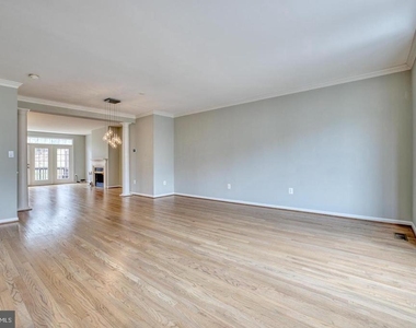 5742 Governors Pond Circle - Photo Thumbnail 9