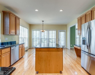 12844 Williams Meadow Court - Photo Thumbnail 9