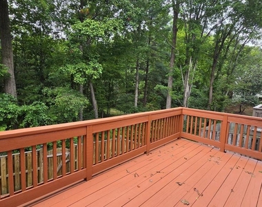 6638 Greenleigh Lane - Photo Thumbnail 6