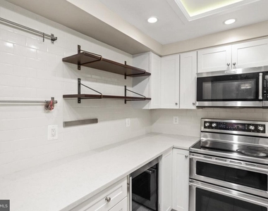 7600 Tremayne Place - Photo Thumbnail 20