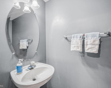3342 Wilton Crest Court - Photo Thumbnail 12