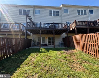 3342 Wilton Crest Court - Photo Thumbnail 4