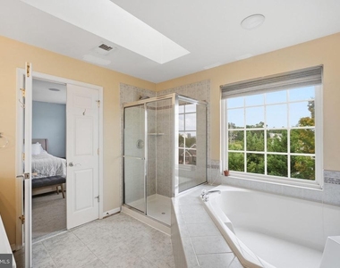3342 Wilton Crest Court - Photo Thumbnail 7