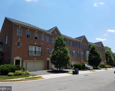 5985 Meadow Brook Drive - Photo Thumbnail 25