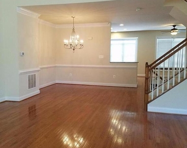 5985 Meadow Brook Drive - Photo Thumbnail 19