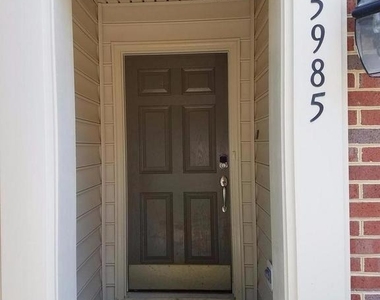 5985 Meadow Brook Drive - Photo Thumbnail 3