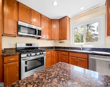 4105 Fielding Street - Photo Thumbnail 4