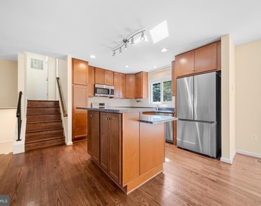 4105 Fielding Street - Photo Thumbnail 6