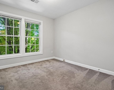 4370 Thomas Brigade Lane - Photo Thumbnail 13