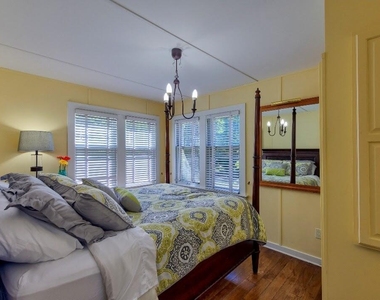 822 Allegan Street - Photo Thumbnail 1