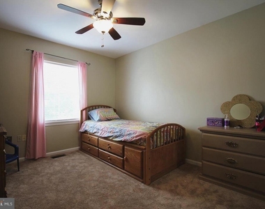 5459 Tillary Court - Photo Thumbnail 9