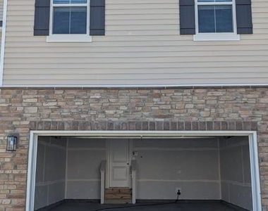 139 Wappinger Terrace - Photo Thumbnail 7
