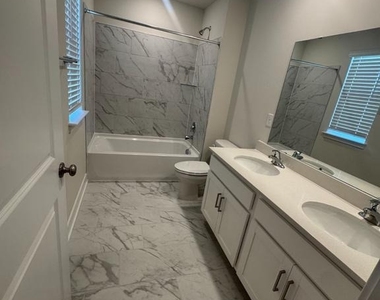 139 Wappinger Terrace - Photo Thumbnail 31