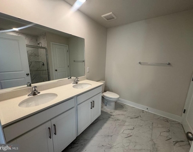 139 Wappinger Terrace - Photo Thumbnail 22