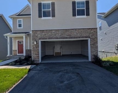 139 Wappinger Terrace - Photo Thumbnail 8
