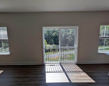 139 Wappinger Terrace - Photo Thumbnail 3