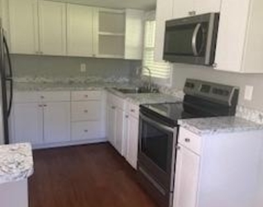 4406 Ringwood Road - Photo Thumbnail 6