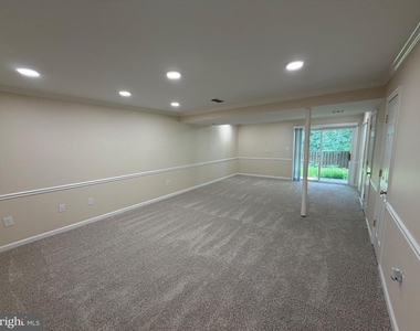 359 Snyder Lane - Photo Thumbnail 14