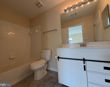 359 Snyder Lane - Photo Thumbnail 22