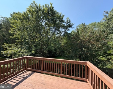 359 Snyder Lane - Photo Thumbnail 7