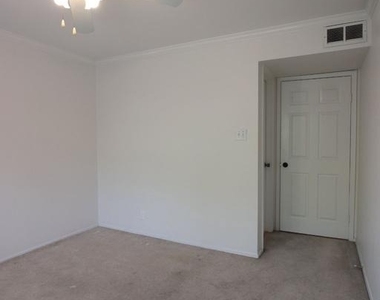 3304 Wyndham Circle - Photo Thumbnail 10