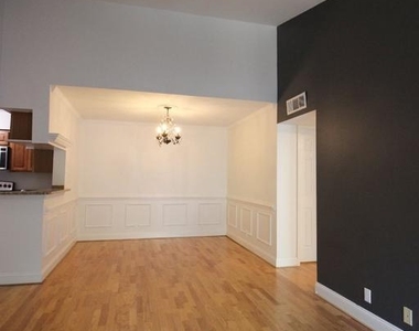 3304 Wyndham Circle - Photo Thumbnail 6
