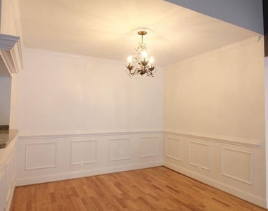 3304 Wyndham Circle - Photo Thumbnail 8