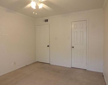 3304 Wyndham Circle - Photo Thumbnail 16