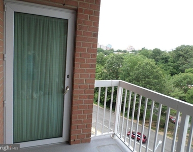 3101 Hampton Drive N - Photo Thumbnail 16