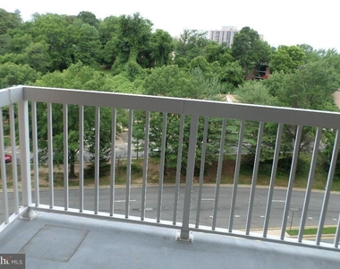 3101 Hampton Drive N - Photo Thumbnail 18