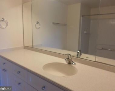 3101 Hampton Drive N - Photo Thumbnail 10