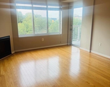 3101 Hampton Drive N - Photo Thumbnail 20