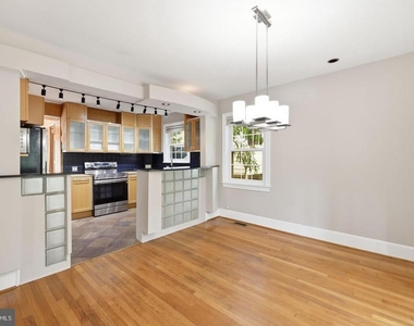 1706 N Glebe Road - Photo Thumbnail 10