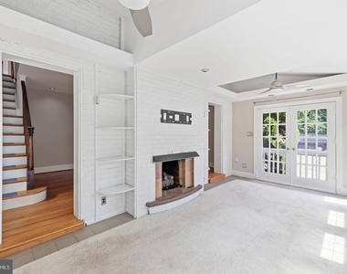 1706 N Glebe Road - Photo Thumbnail 18