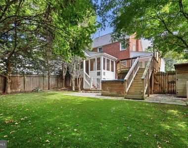 1706 N Glebe Road - Photo Thumbnail 1