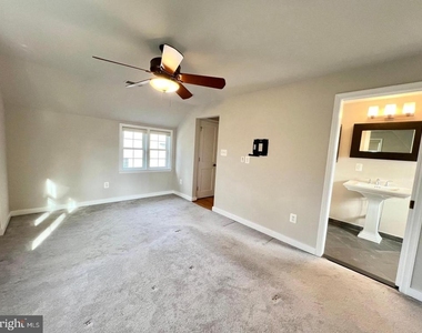 1010 N Kentucky Street - Photo Thumbnail 44