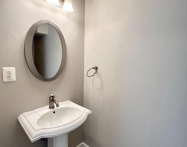 1010 N Kentucky Street - Photo Thumbnail 18
