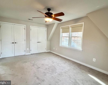 1010 N Kentucky Street - Photo Thumbnail 43