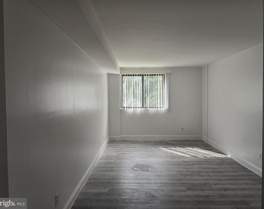 7528 E Roosevelt Boulevard S - Photo Thumbnail 59
