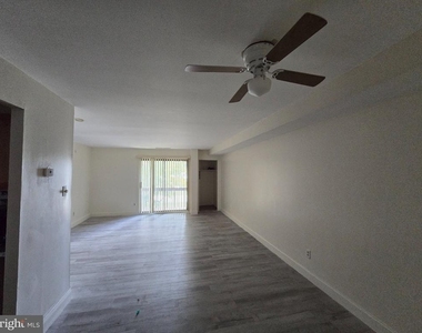 7528 E Roosevelt Boulevard S - Photo Thumbnail 9