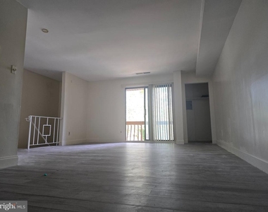 7528 E Roosevelt Boulevard S - Photo Thumbnail 32