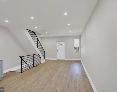 1424 S Napa Street - Photo Thumbnail 2