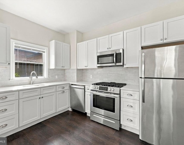 1716 Mount Vernon Street - Photo Thumbnail 6