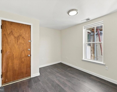 1716 Mount Vernon Street - Photo Thumbnail 11